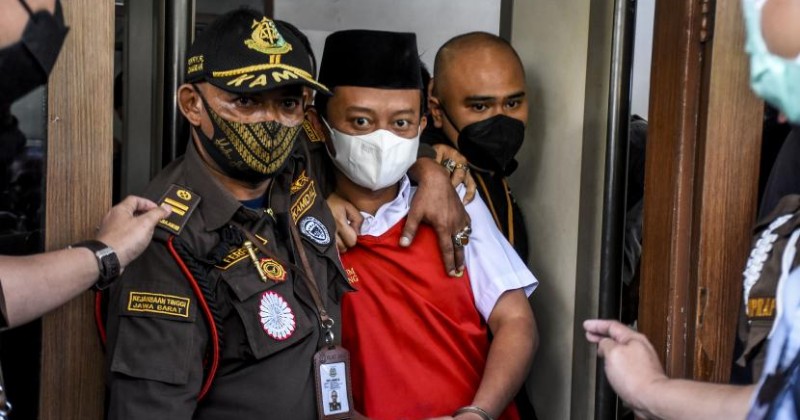 Herry Wirawan, Pemerkosa Santriwati di Bandung Tidak Jadi Dihukum Mati