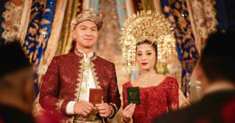 Pakai Adat Lampung, Nikita Willy Ungkap Rupa Gaun Resepsi Pernikahannya
