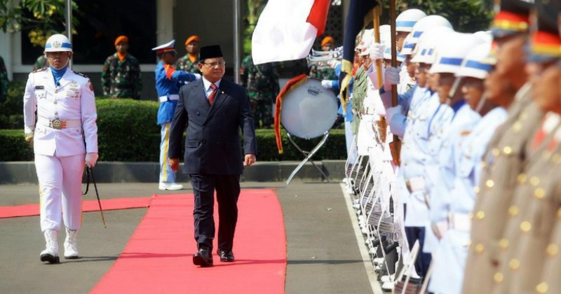 Saat Prabowo Cek Pasukan Jelang Sertijab Menhan