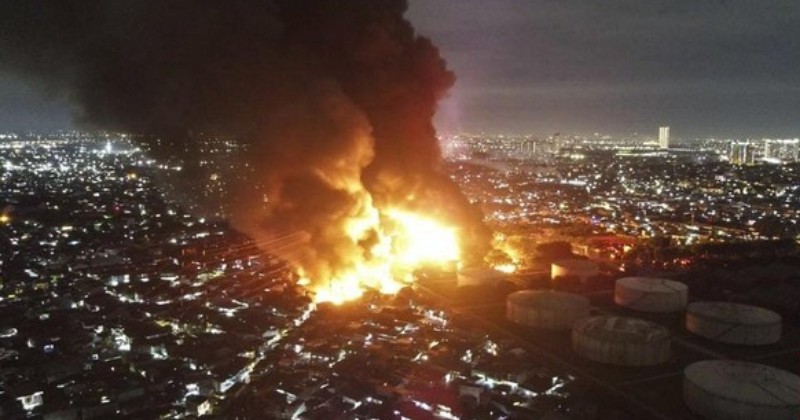 Mengerikan, Video Kebakaran Depo Pertamina Plumpang Viral di Medsos